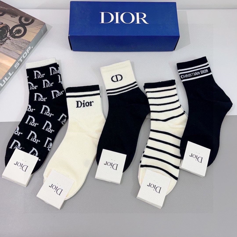 DIOR